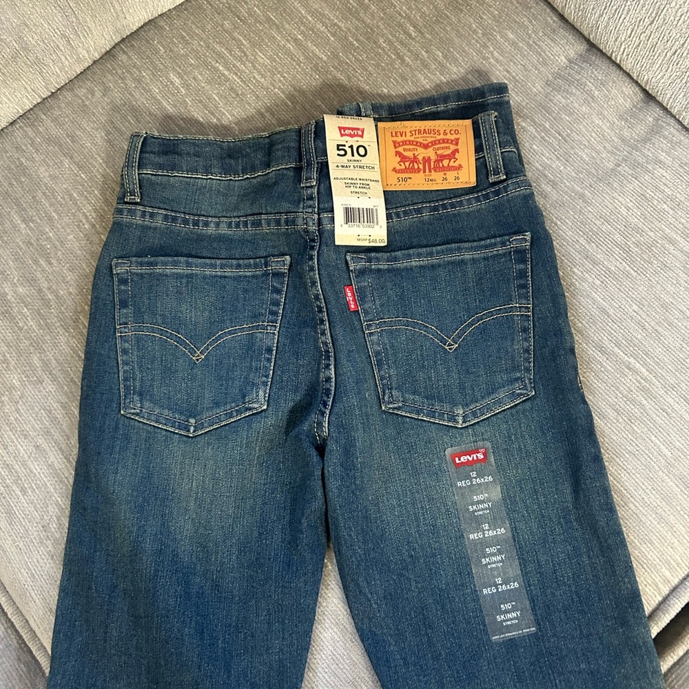 LEVIS BLUE JEANS - Picture 4 of 4